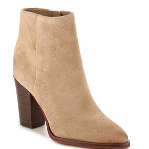 NWOT Sam Edelman Sz 9 heeled booties